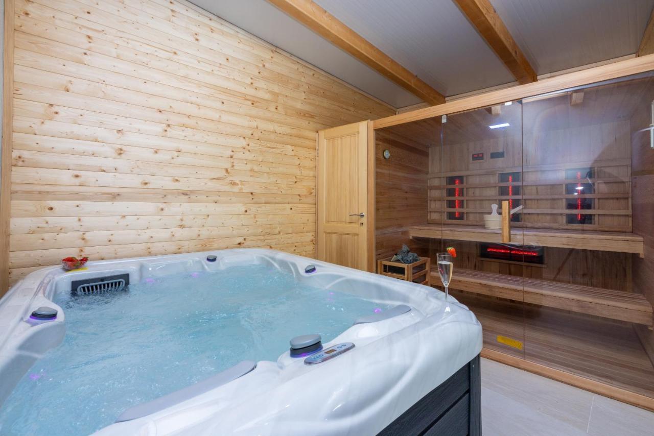 Villa Antani With Heated Pool, Sauna & Jacuzzi Crikvenica Luaran gambar