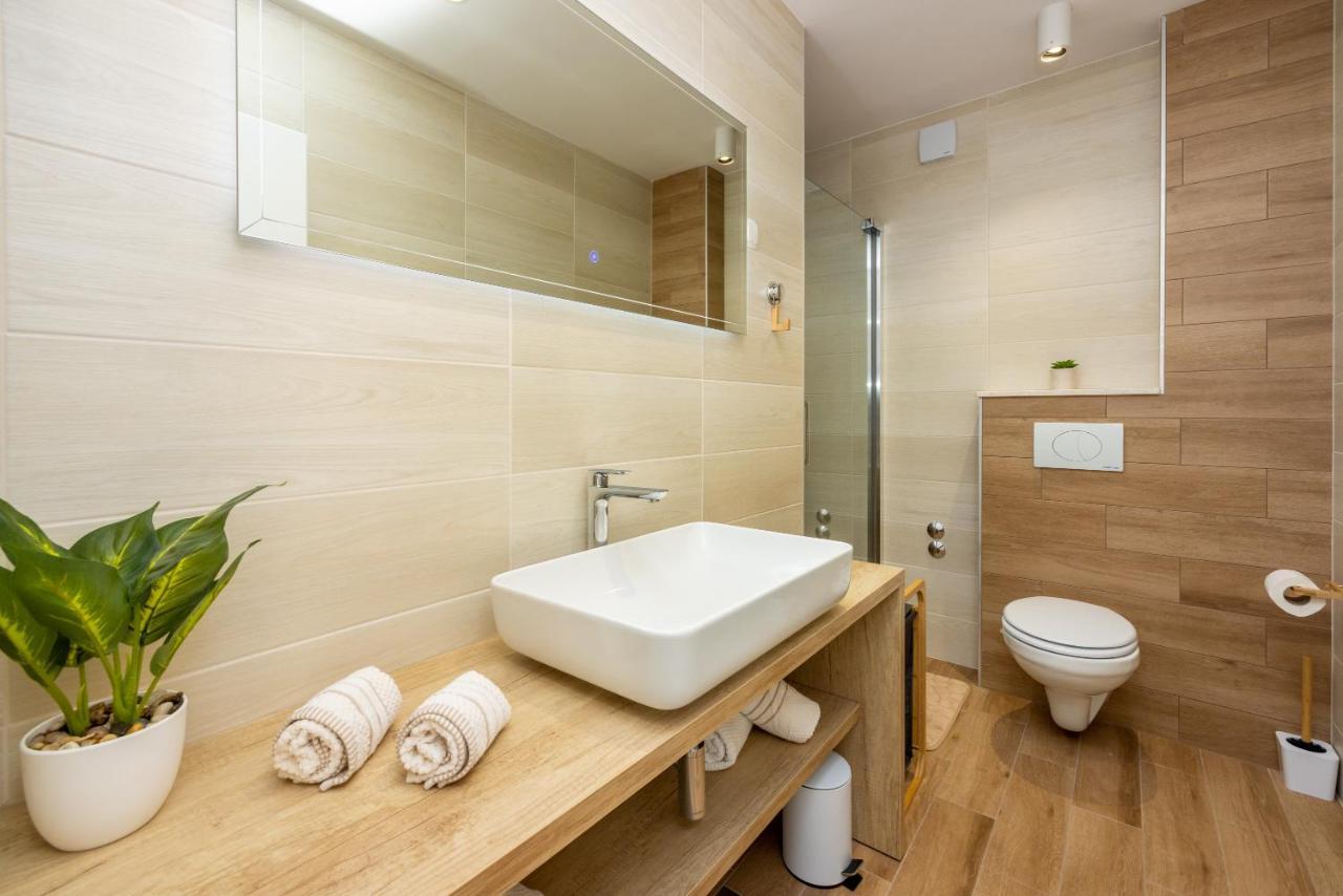 Villa Antani With Heated Pool, Sauna & Jacuzzi Crikvenica Luaran gambar