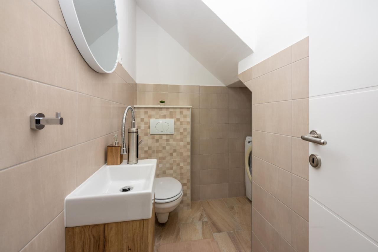 Villa Antani With Heated Pool, Sauna & Jacuzzi Crikvenica Luaran gambar