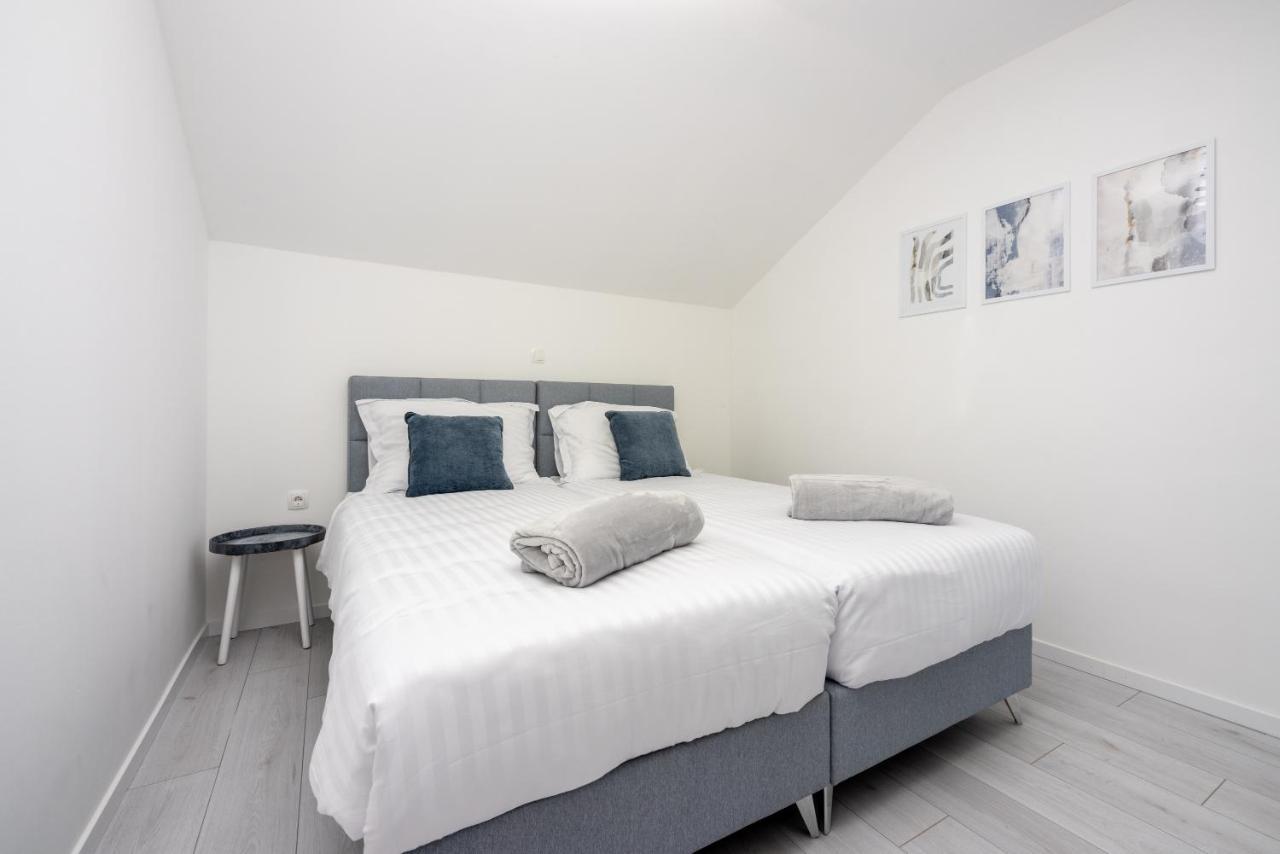 Villa Antani With Heated Pool, Sauna & Jacuzzi Crikvenica Luaran gambar