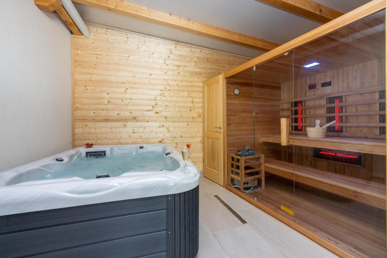 Villa Antani With Heated Pool, Sauna & Jacuzzi Crikvenica Luaran gambar